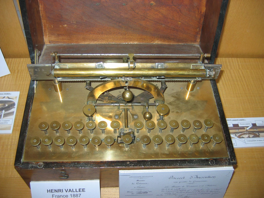 Machine à écrire de Henri Vallée
